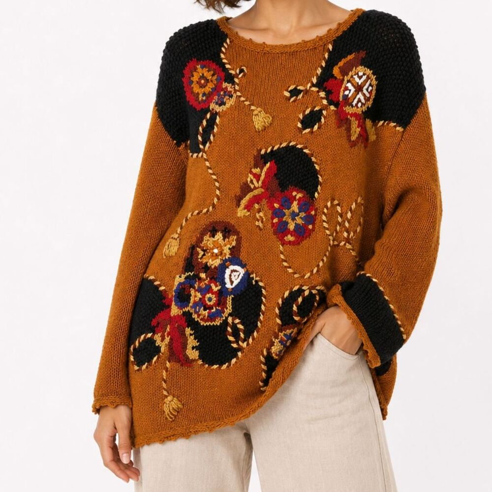Vintage Women's Tunic Sweater with Embroidered Design - Size M